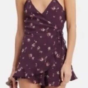 Flynn Skye Burgundy Floral Print Ruffle Hem Wrap Romper Small